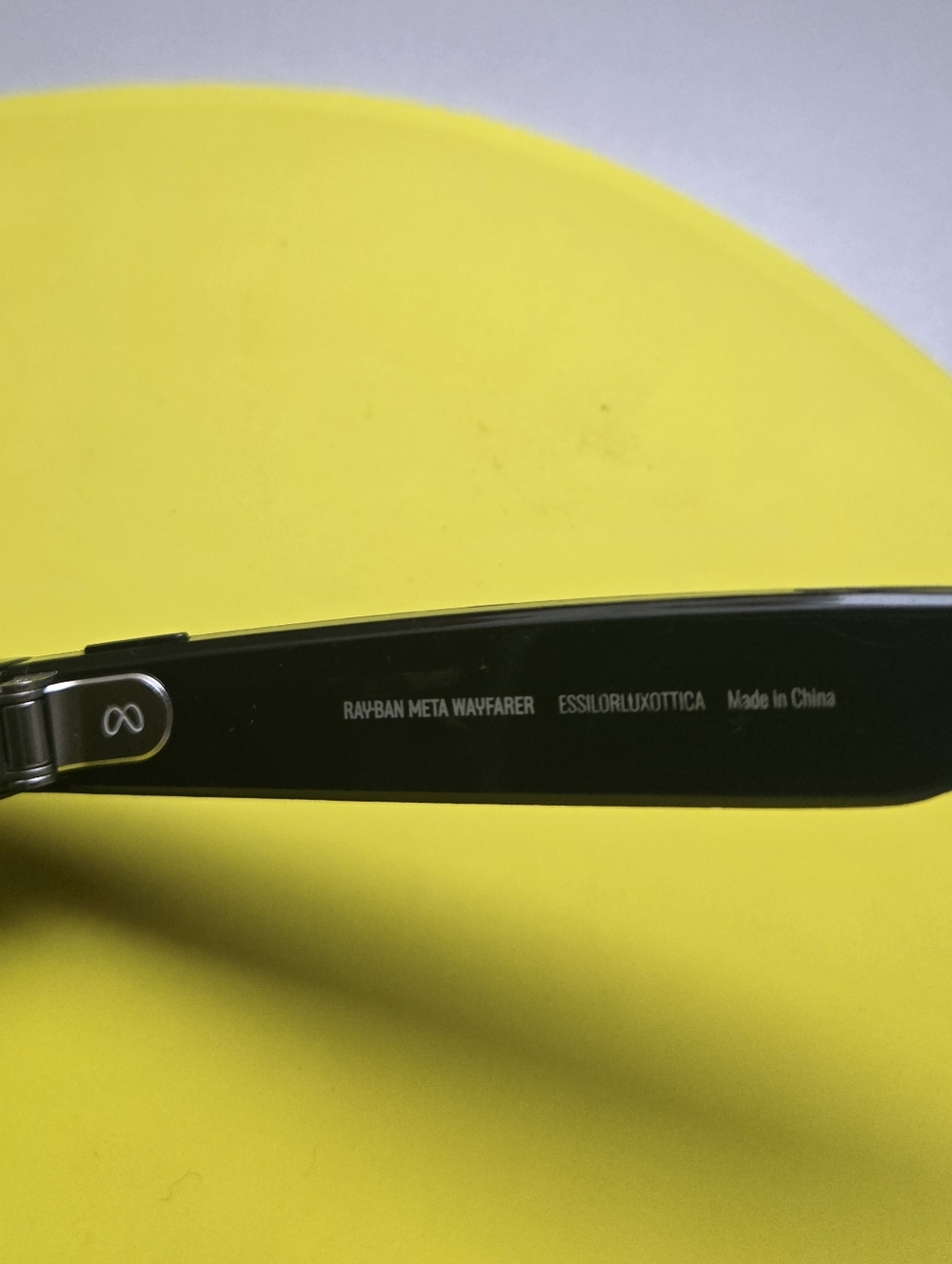 Ray-Ban Meta (Gen 1), Wayfarer, Large Matte Black | Smart AI Glasses - Picture 7 of 9